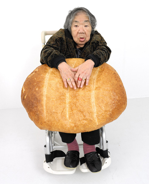 折元立身　「BIG BREAD」