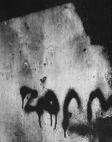 Aaron Siskind　"Chicago 45"　1960