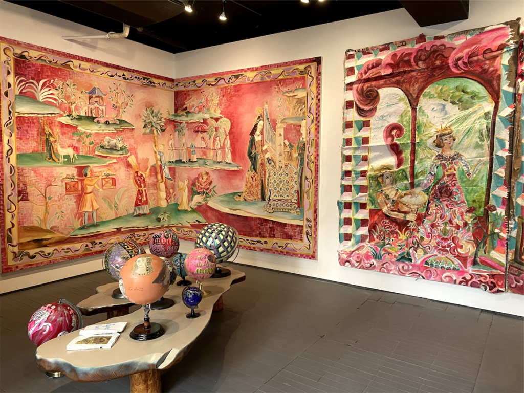 【ガールズポップアート 大きなタペストリー】個展 展示物・インテリア(一点物) shizukamitsui_240119-1024x768.png