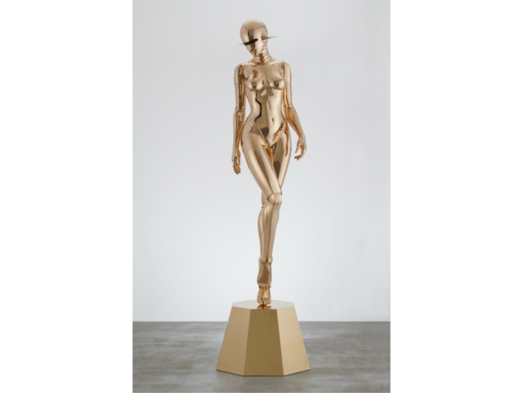 空山 基　Sexy Robot_Walking_Bronze　2019