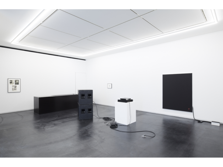 Mario García Torres　「Falling Together In Time」 展示風景