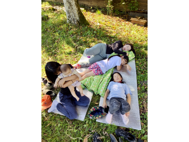 奈良美智　"北海道 / 白老町飛生"　2022