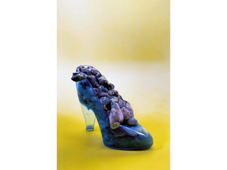 Elena Knox　Who In All The Land　2024