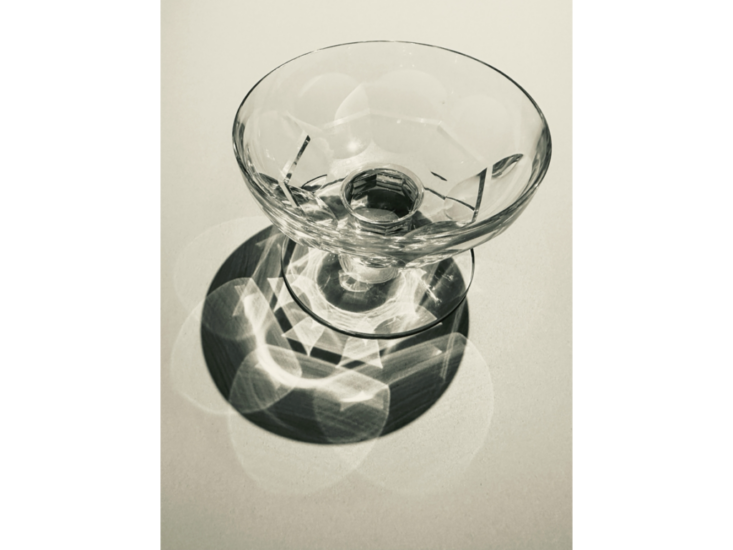 津田直　LO - Inverted Glass #1　2024/2025