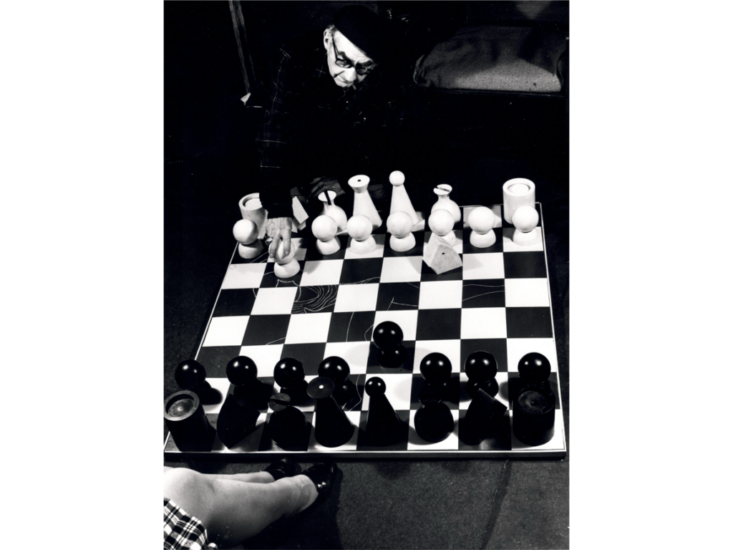 Man Ray　Giant Chess Set　1961