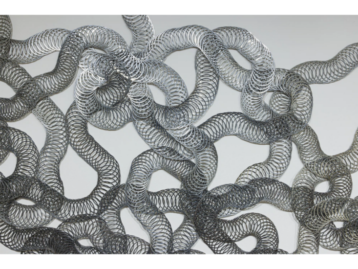 Tara Donovan　Untitled　2024