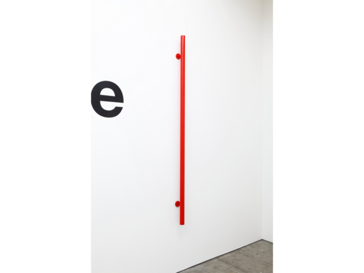 Liam Gillick　Singular Roundrail (Red)　2012