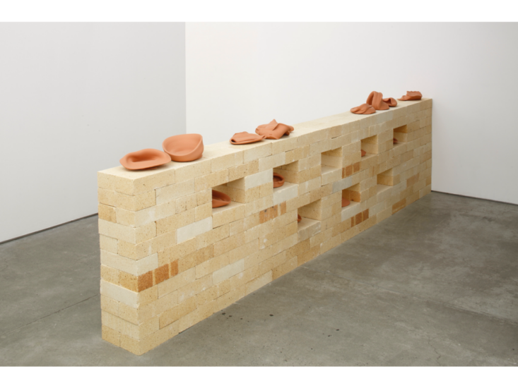 Ryan Gander　In a shimmer of a signifer (Japanese Industrial Standard)　2014